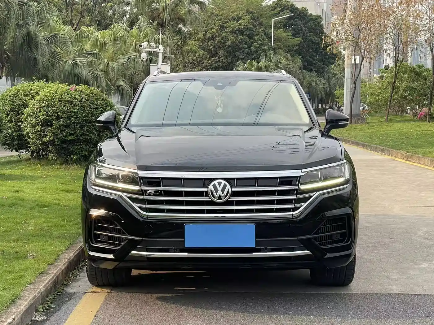 Volkswagen Touareg 2019 3.0TSI Sharp Edge Edition China VI фото 2