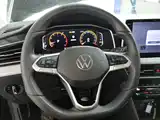 Фото 11 - Volkswagen Tiguan L