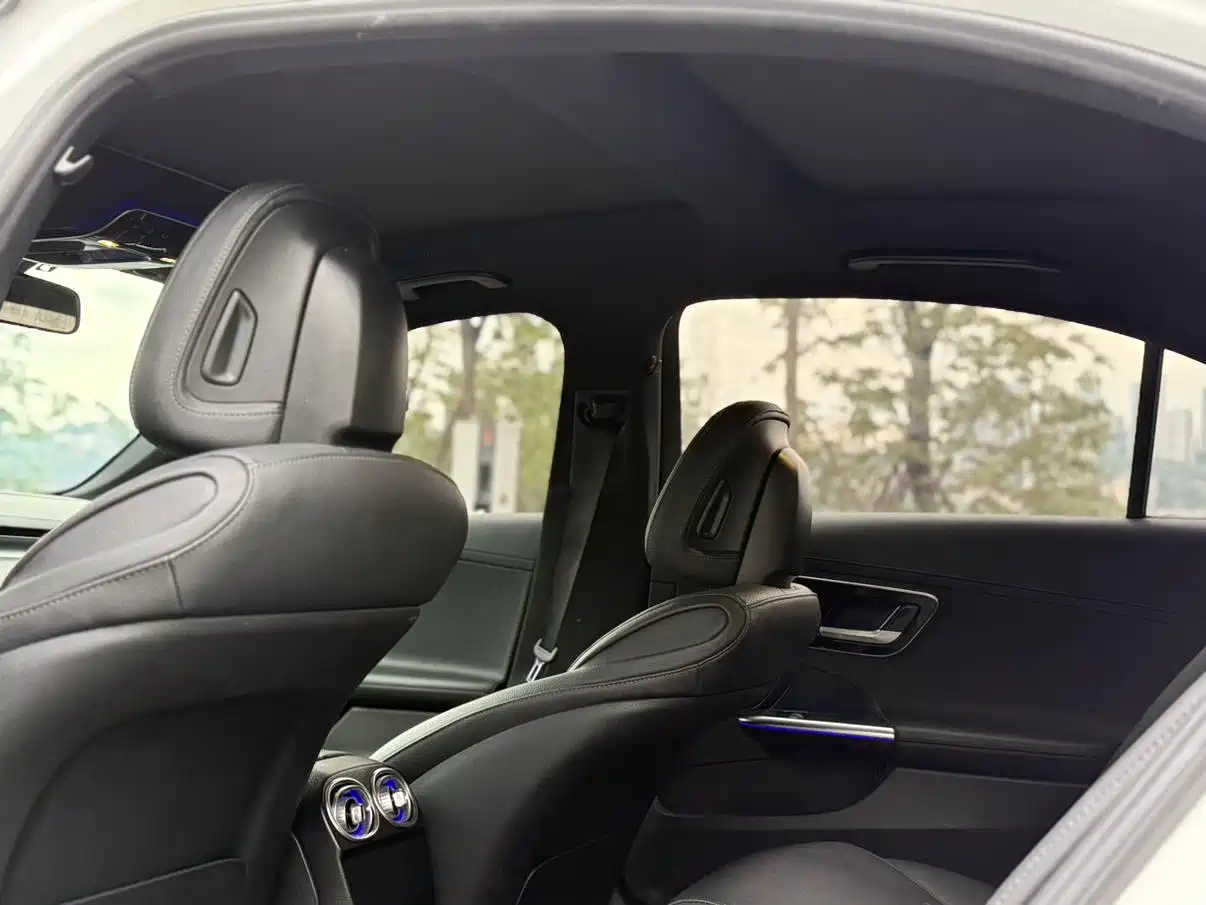 Mercedes-Benz C-Class 2023 Facelift C 260 L Sport Edition фото 9