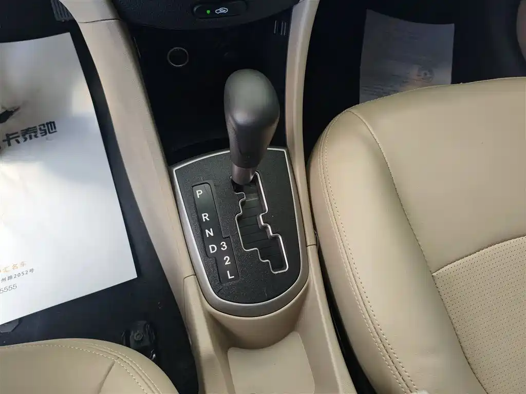 Hyundai Verna 2016 1.4L Automatic Smart GLS фото 14