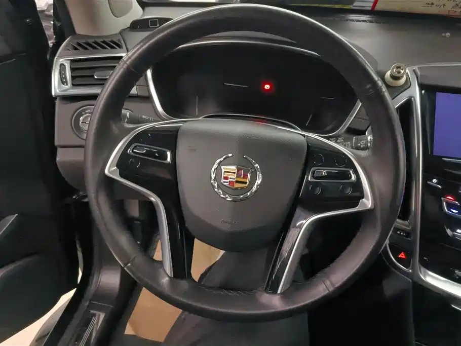 Cadillac SRX 2015 3.0L Comfort фото 14