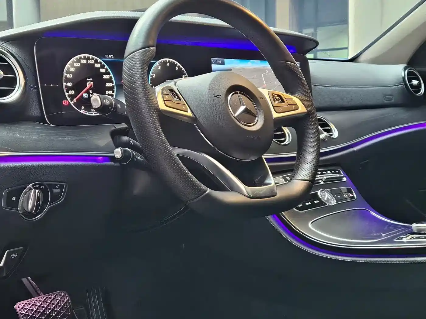 Mercedes-Benz E-Class 2018 E 300 L Sport Luxury фото 3