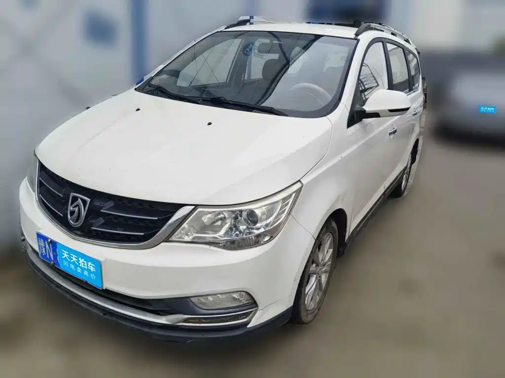 Фото 1 - Baojun 730