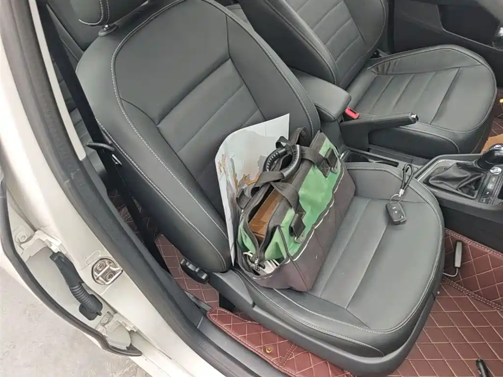 Volkswagen Lavida 2017 230TSI DSG Comfort Edition фото 25