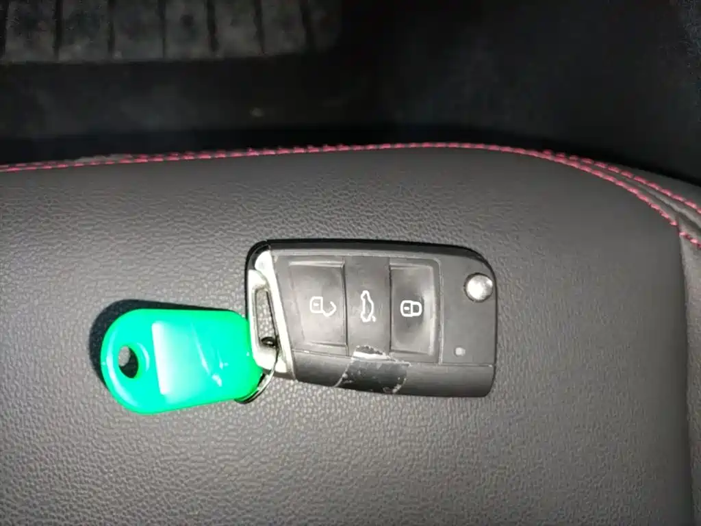 Volkswagen Lavida 2024 Model 300TSI DSG Starlight Leading Edition фото 9