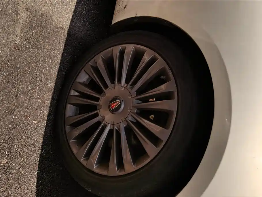 Hongqi H5 2019 30TD Agile Edition фото 6