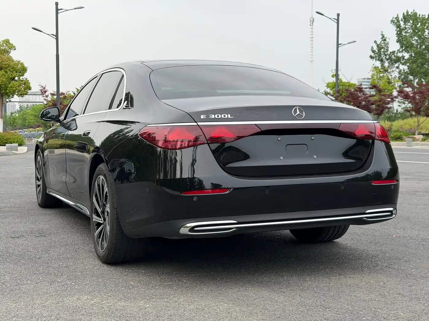 Mercedes-Benz E-Class 2024 Model E 300 L Luxury фото 14