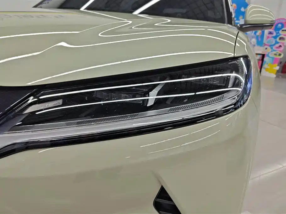 BYD Yuan UP 2024 401KM Leading Edition фото 5