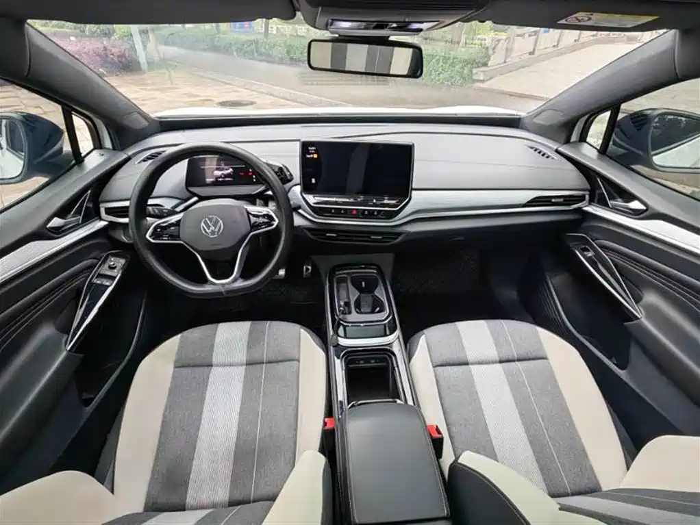 Volkswagen ID.4 CROZZ 2022 Standard Range PURE Edition фото 5