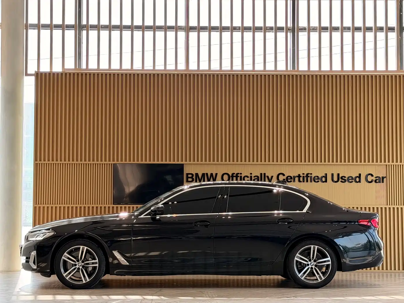 BMW 5 Series 2022 Facelift 530Li xDrive Luxury Package фото 2