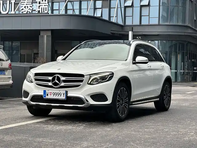 MERCEDES-BENZ GLC