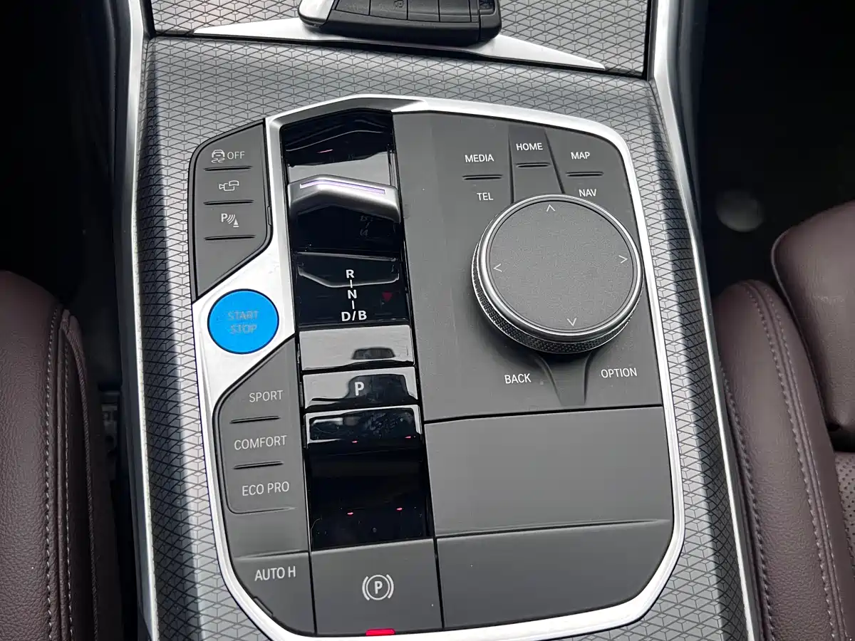 BMW i3 2023 eDrive 40 L Shadow Night Sport Package фото 18