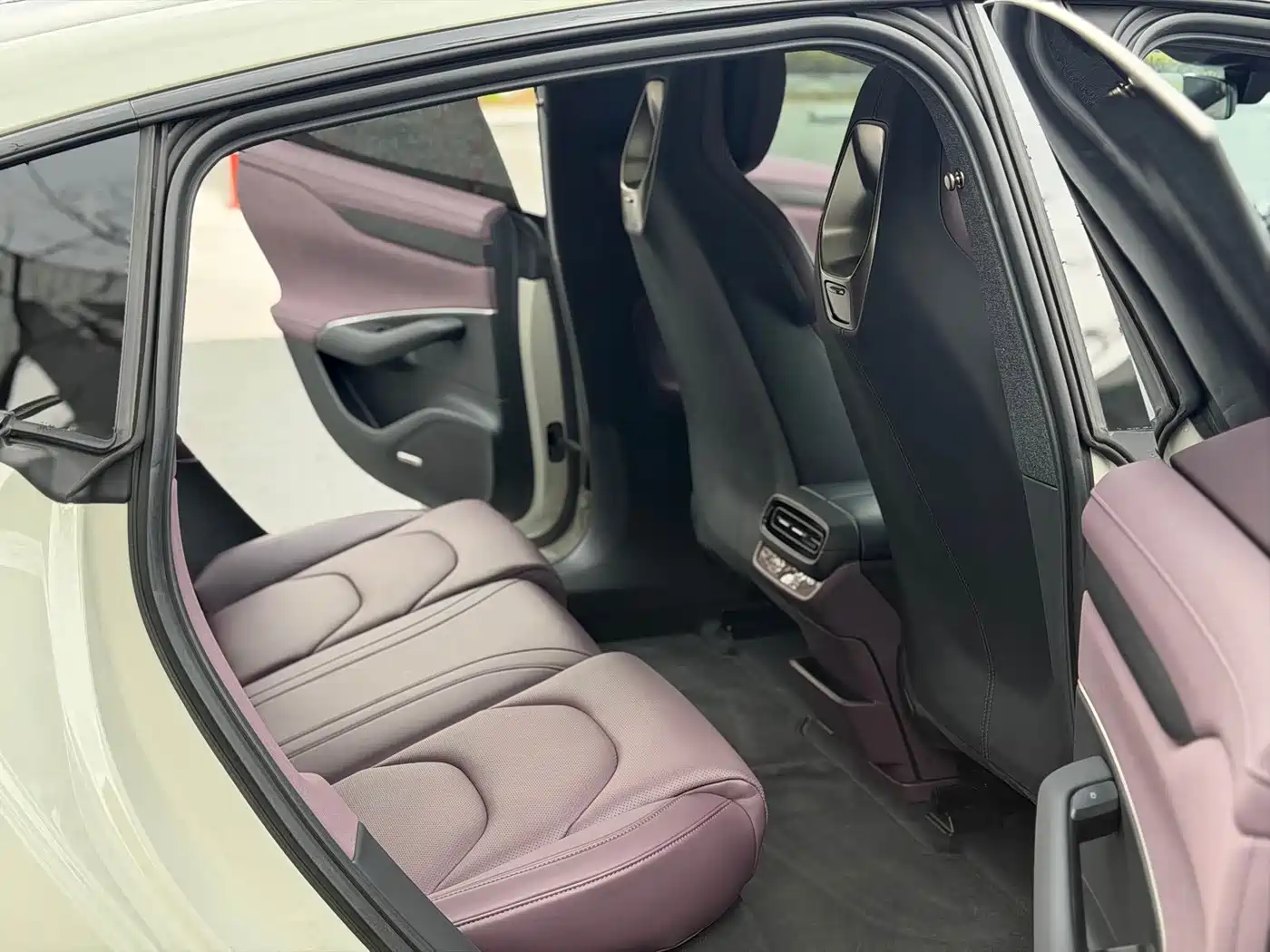 Xiaomi Auto Xiaomi SU7 2024 RWD Long Range Intelligent Driving Edition фото 4