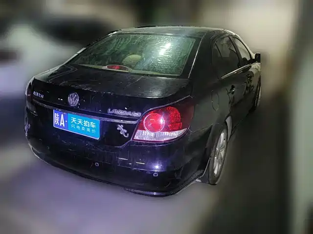 Volkswagen Lavida 2011 1.6L Automatic Pinya Edition — фото 2