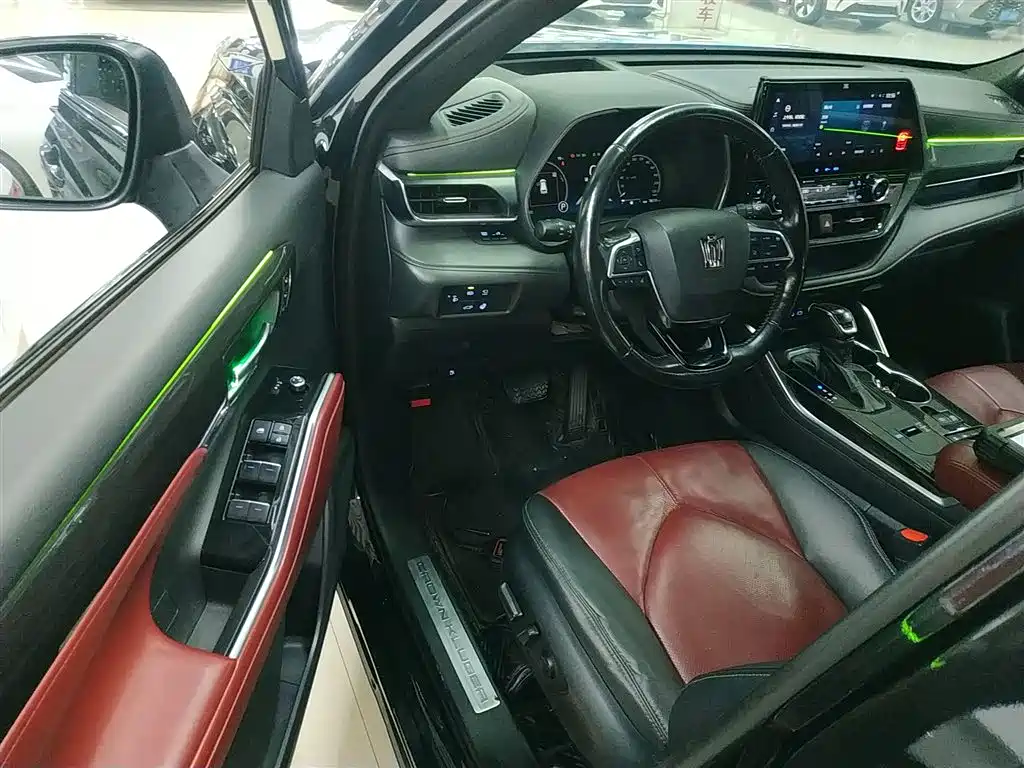 Toyota Crown Kluger 2021 2.5L HEV AWD Flagship Edition фото 12