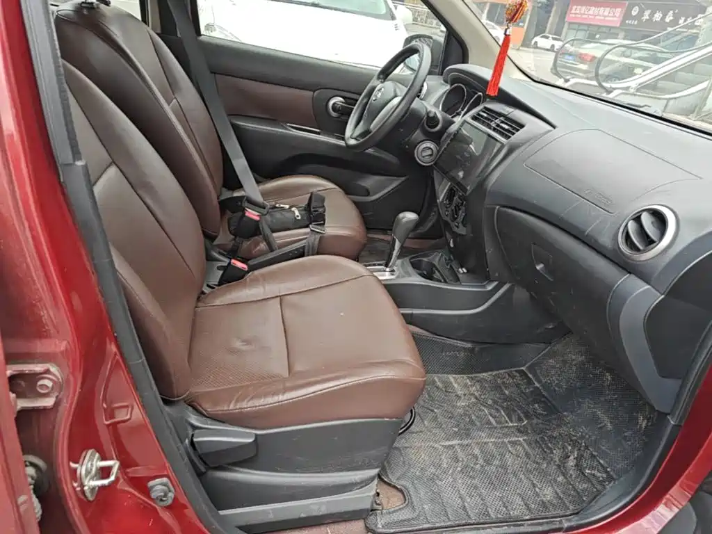 Nissan Livina 2015 2015 Jingrui 1.6XV CVT Cool Edition