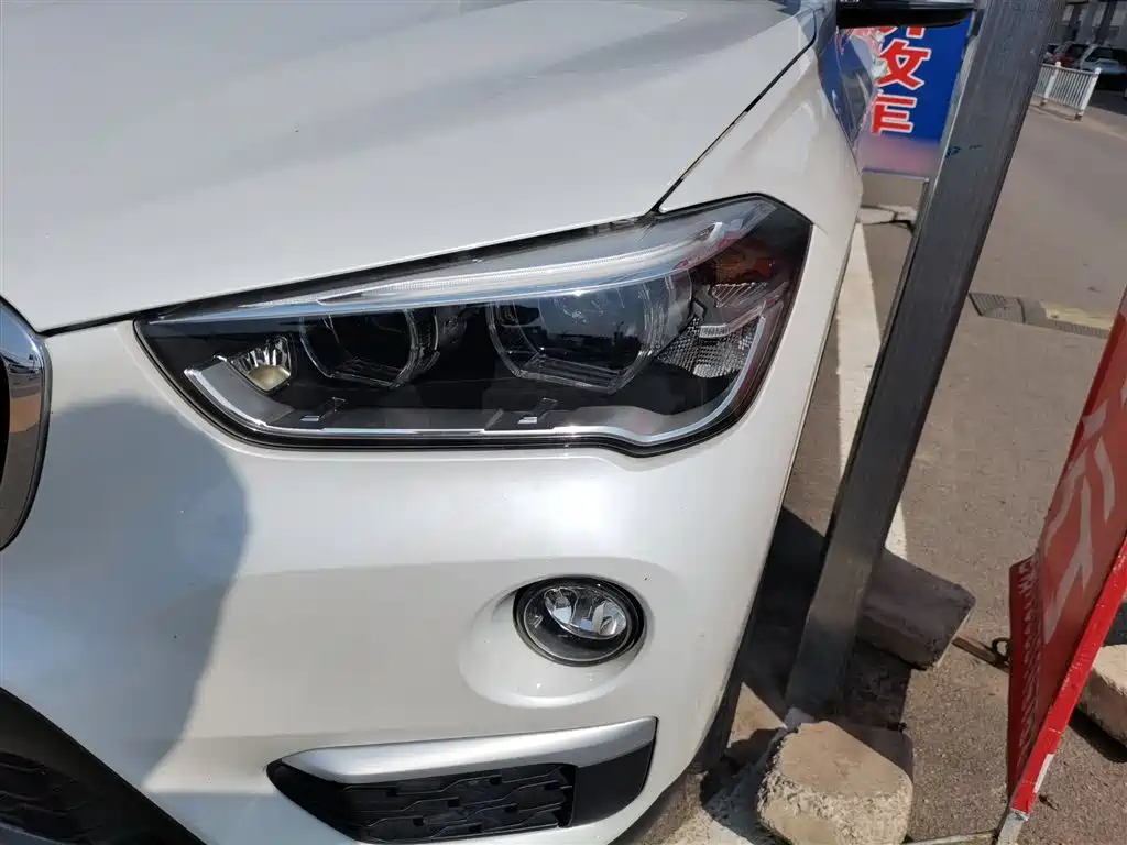 BMW X1 2018 sDrive18Li Premium Model фото 24