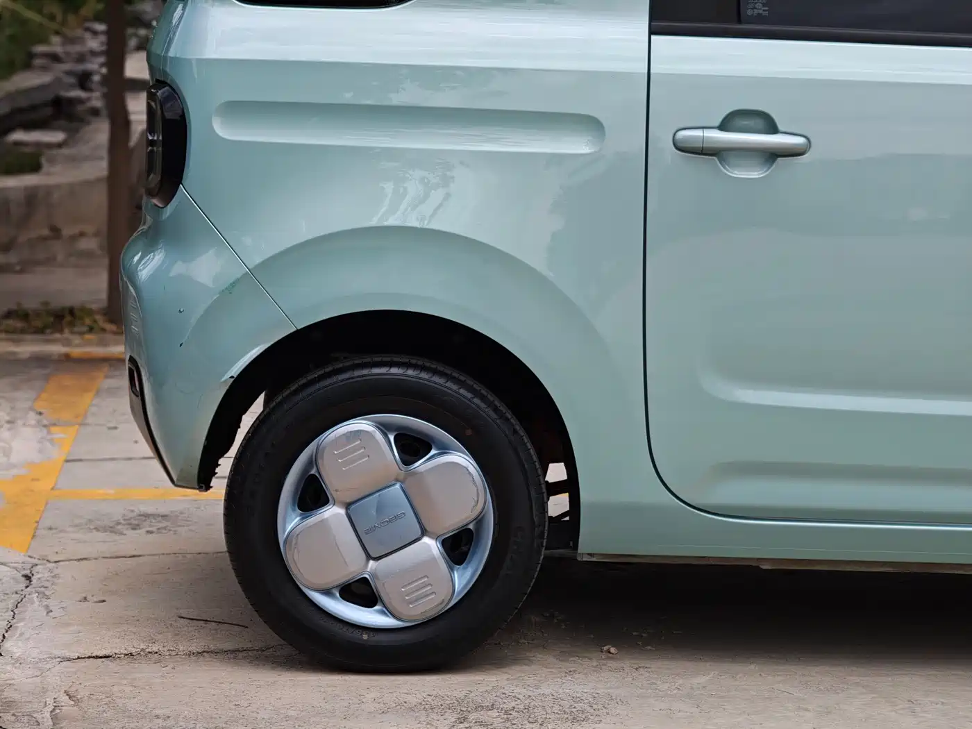 Geely Galaxy Panda 2023 Panda Mini 200km Endurance Bear фото 10