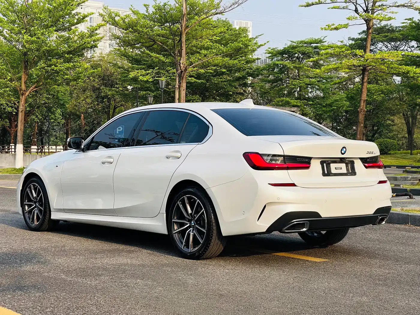 BMW 3 Series 2020 325Li M Sport Package фото 4