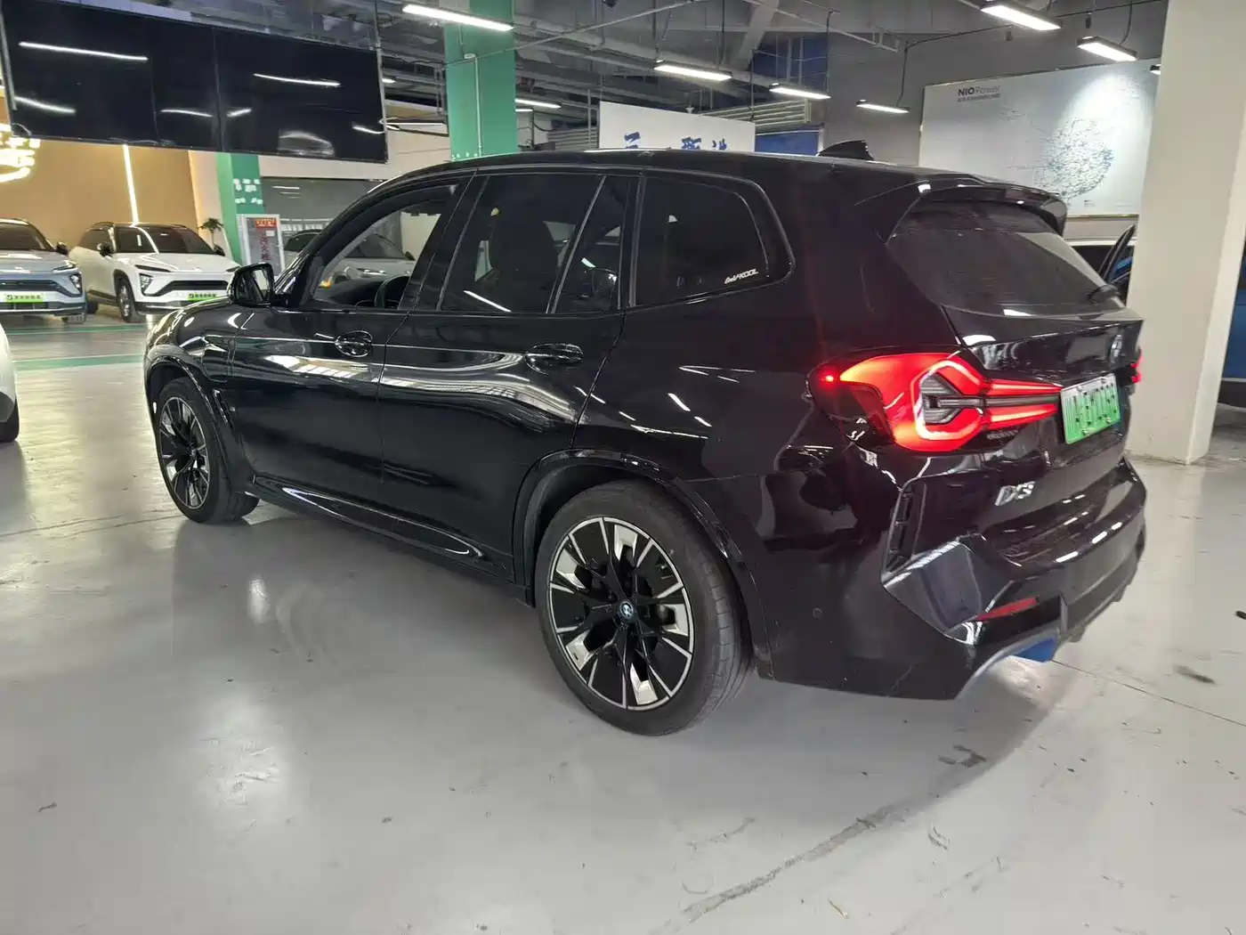 BMW iX3 2022 Innovation Leader фото 4