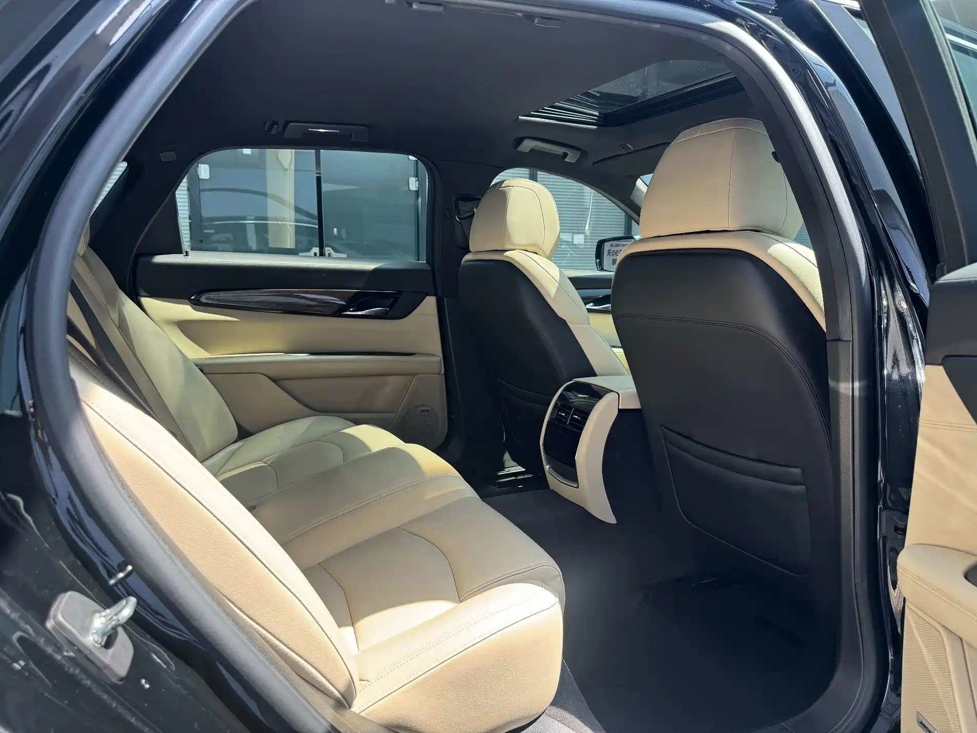 Фото 15 - Cadillac CT6