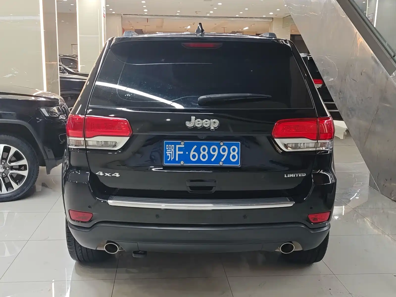 Фото 17 - Jeep Grand Cherokee (Import)