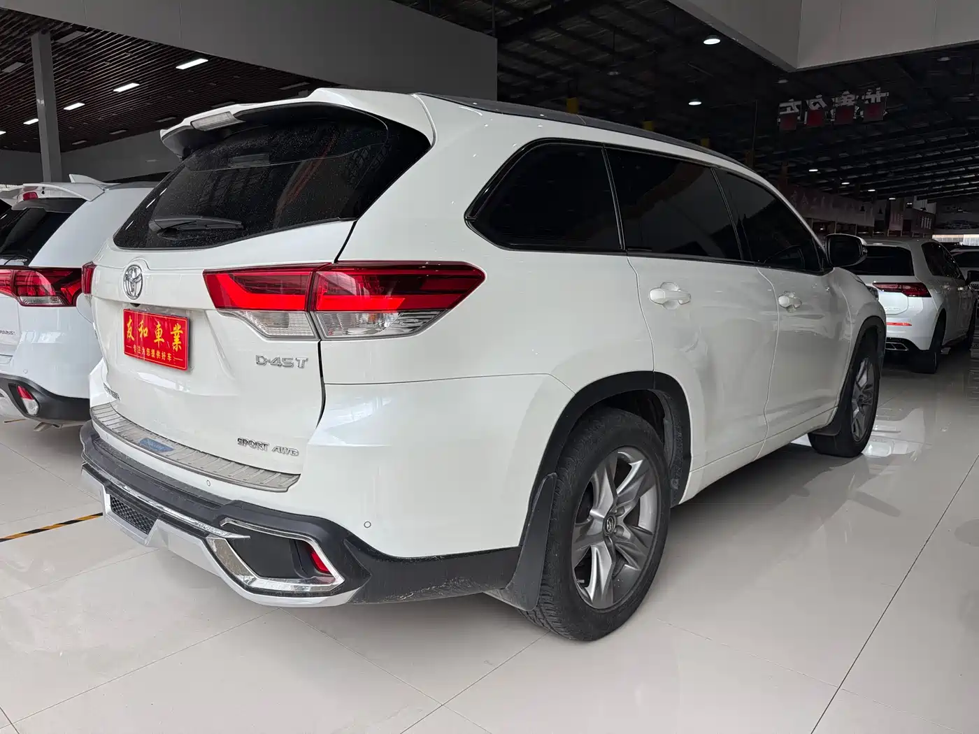 Toyota Highlander 2018 2.0T 4WD Luxury 7-seater China VI фото 12