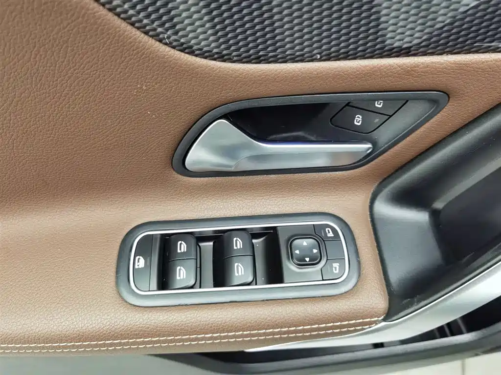 Mercedes-Benz A-Class (Import) 2019 A 200 Dynamic Version фото 9