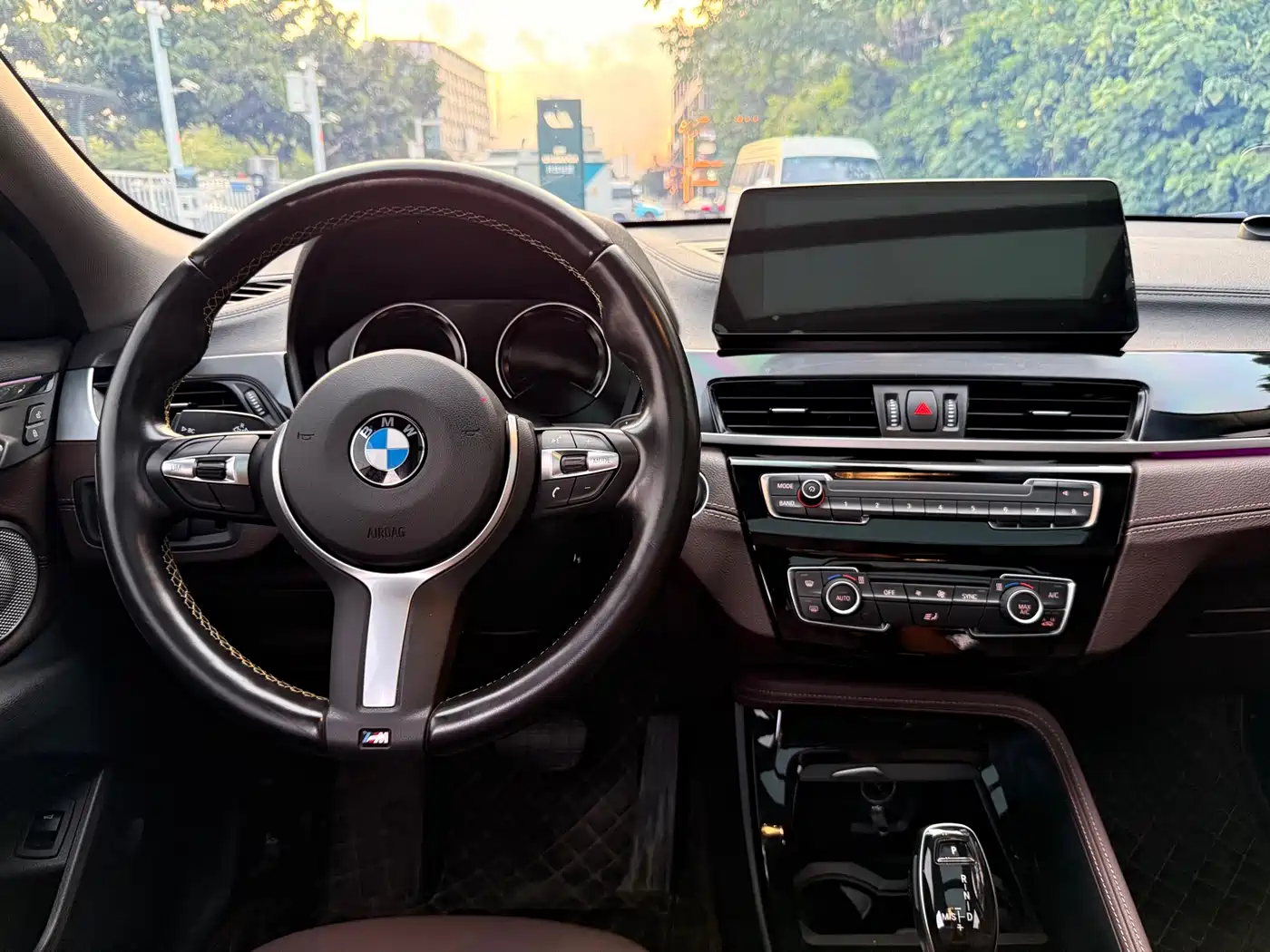 BMW X2 2023 sDrive25i M Sport Shadow Edition фото 18