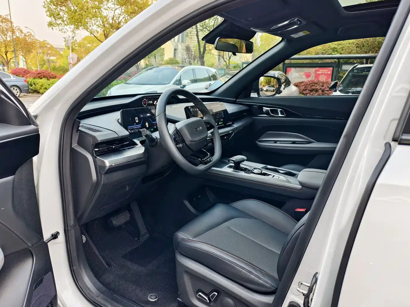 CHANGAN CHANGAN AUCHAN Z6 NEW ENERGY