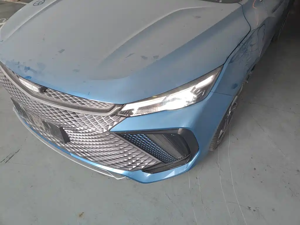 صورة 15 - Geely Emgrand L HiP