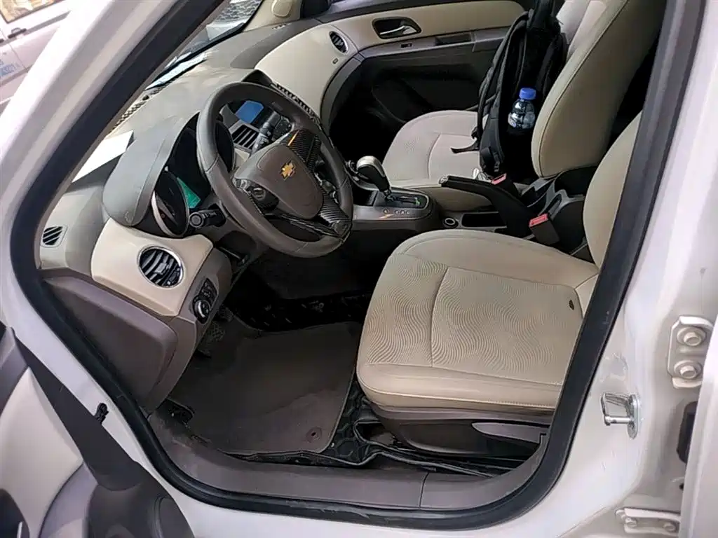 Chevrolet Cruze 2015 1.5L Classic SE AT фото 15