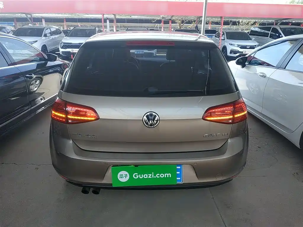Volkswagen Golf 2015 1.4TSI Automatic Luxury фото 4