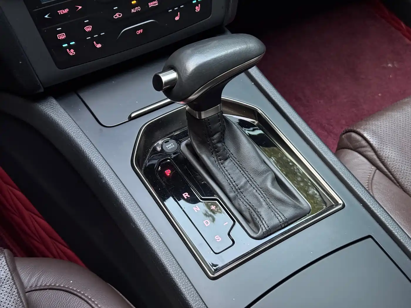 Hongqi H7 2020 2019 2.0T Elite Edition