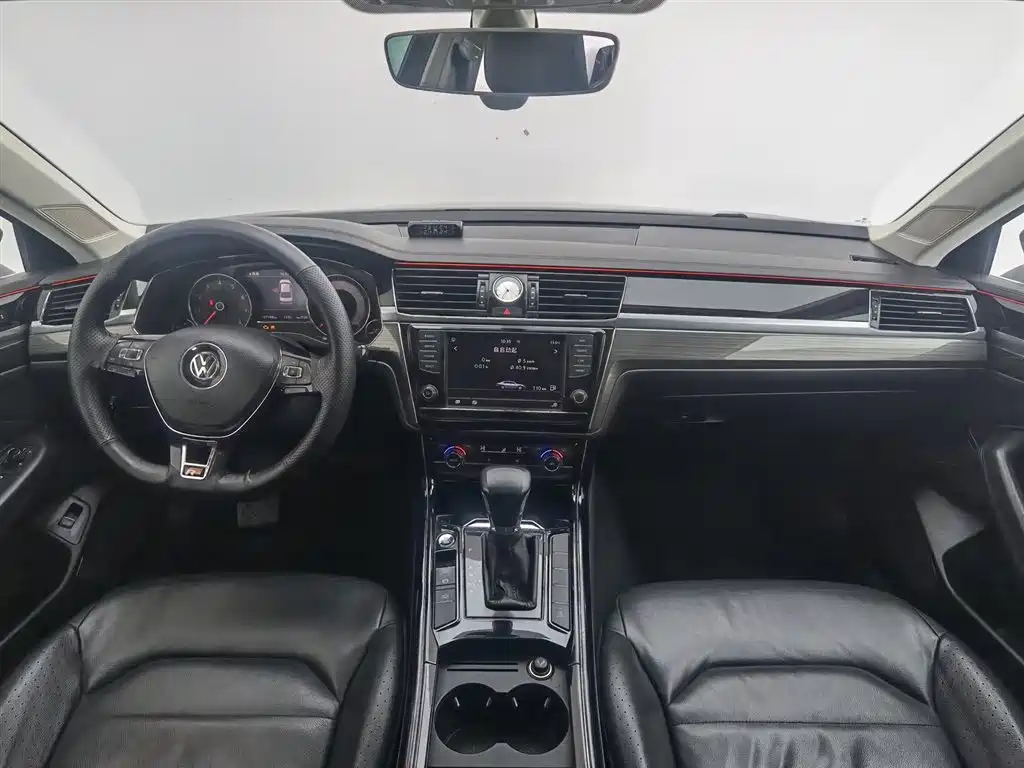 Volkswagen Phideon 2016 380TSI 2WD Prestige Edition фото 5