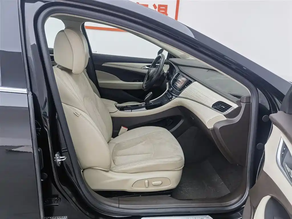 Buick LaCrosse 2018 Model 30H Elite Edition фото 23