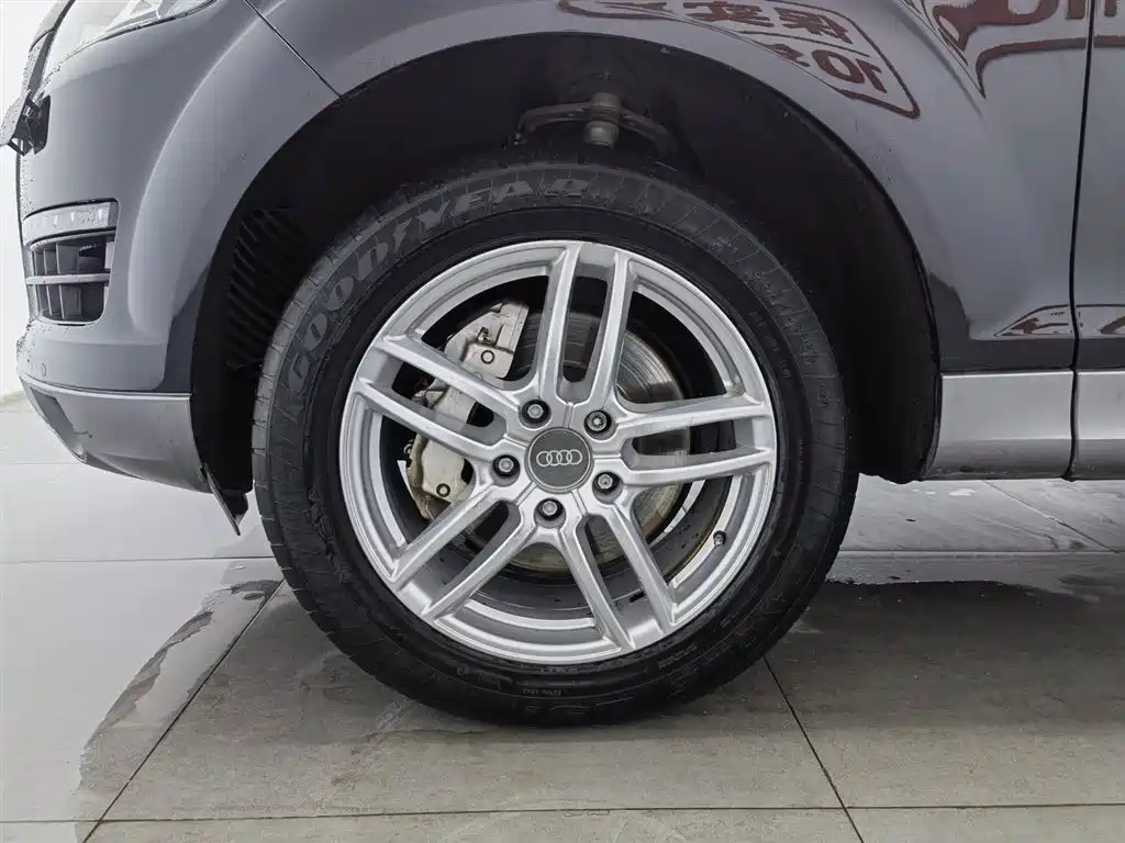 Audi Q7 2014 35 TFSI Progressive фото 17