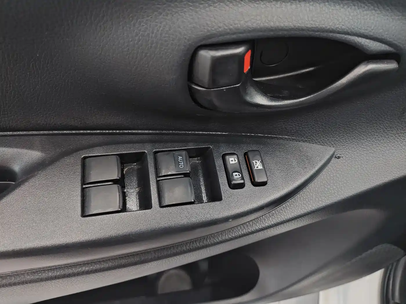 Toyota Vios FS 2017 1.5L CVT Fengchi Edition фото 16