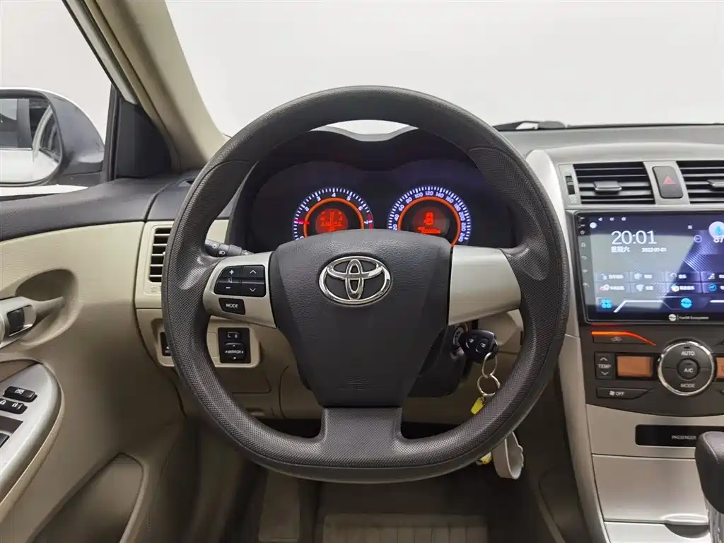 Toyota Corolla 2012 Styling Edition 1.8L CVT GL-i фото 11