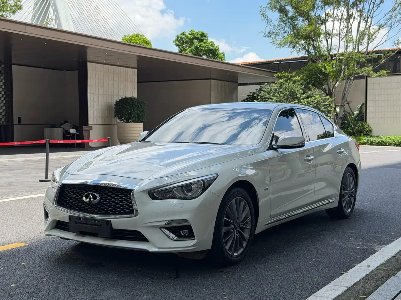 Infiniti Q50L 2021 2.0T Leisure