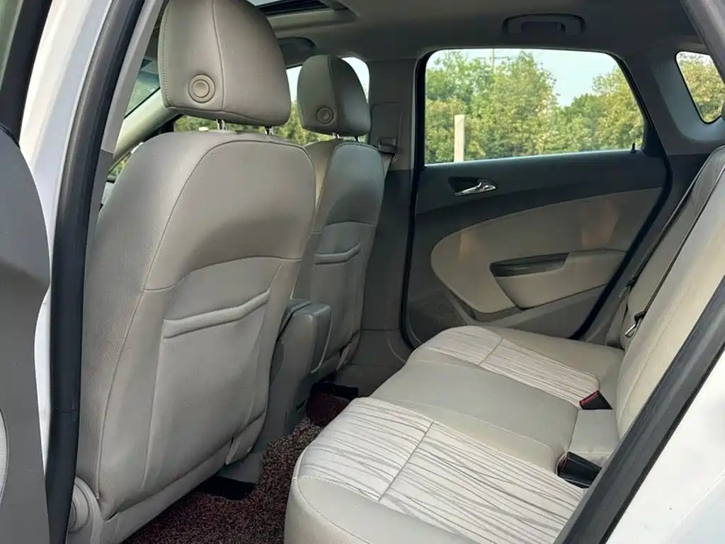 Фото 7 - Buick Excelle