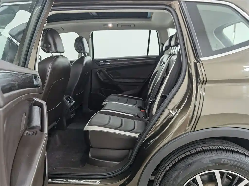 Volkswagen Tiguan L 2017 330TSI Automatic 2WD Luxury Edition фото 15