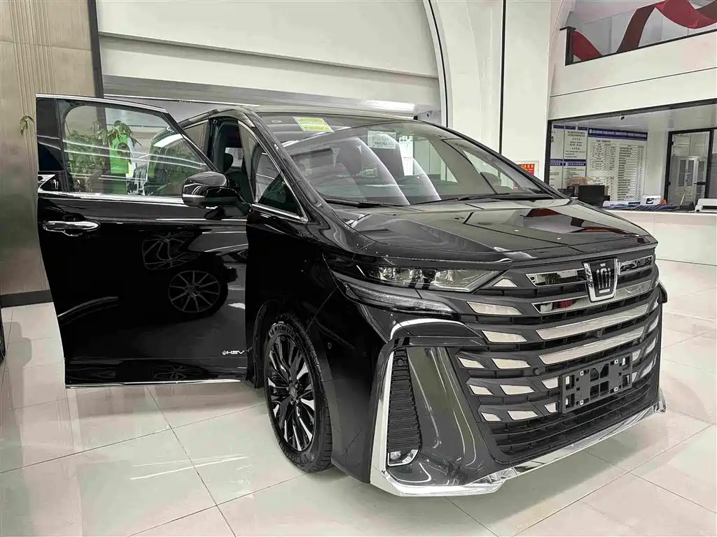 Toyota Vellfire 2026 2024 Crown Hybrid 2.5L Executive Premium Edition