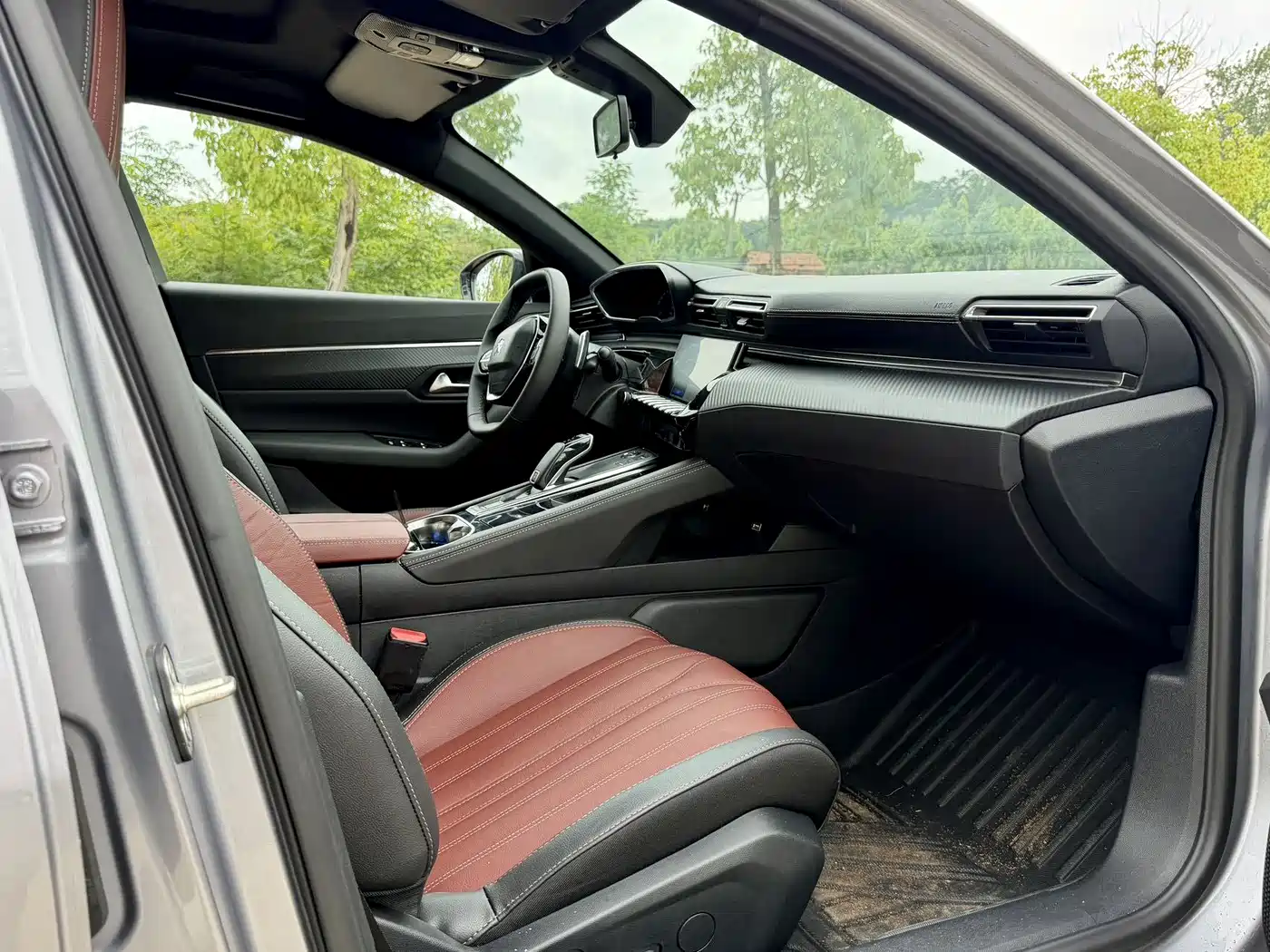 Peugeot 508 2022 508L 400THP PureTech Driving Control Edition фото 13