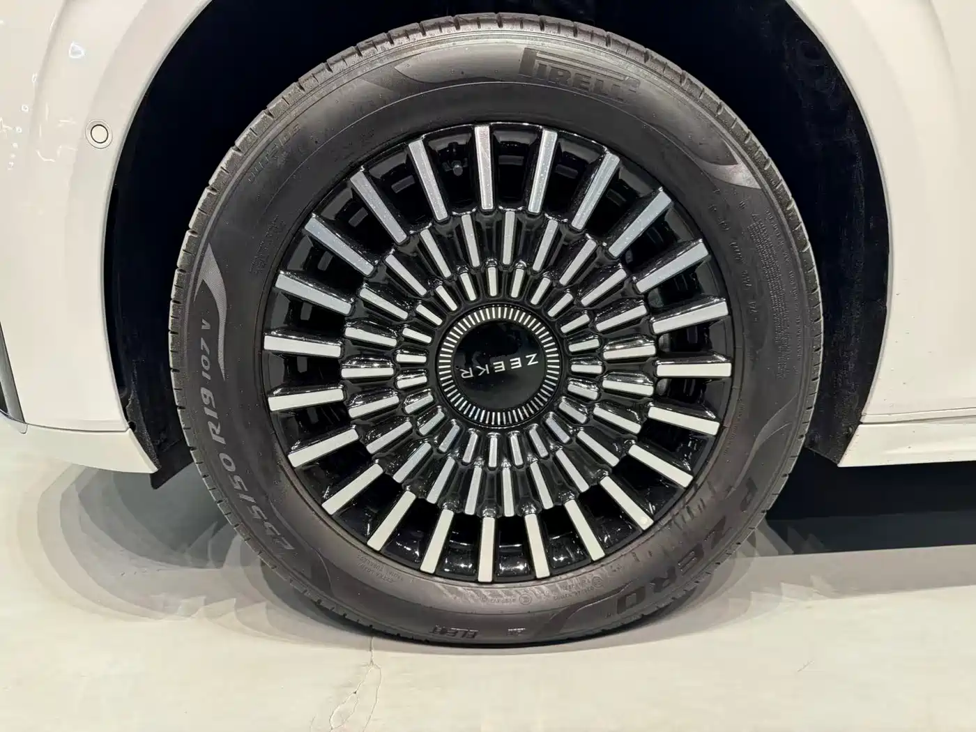 ZEEKR EXTREME KRYPTON 009