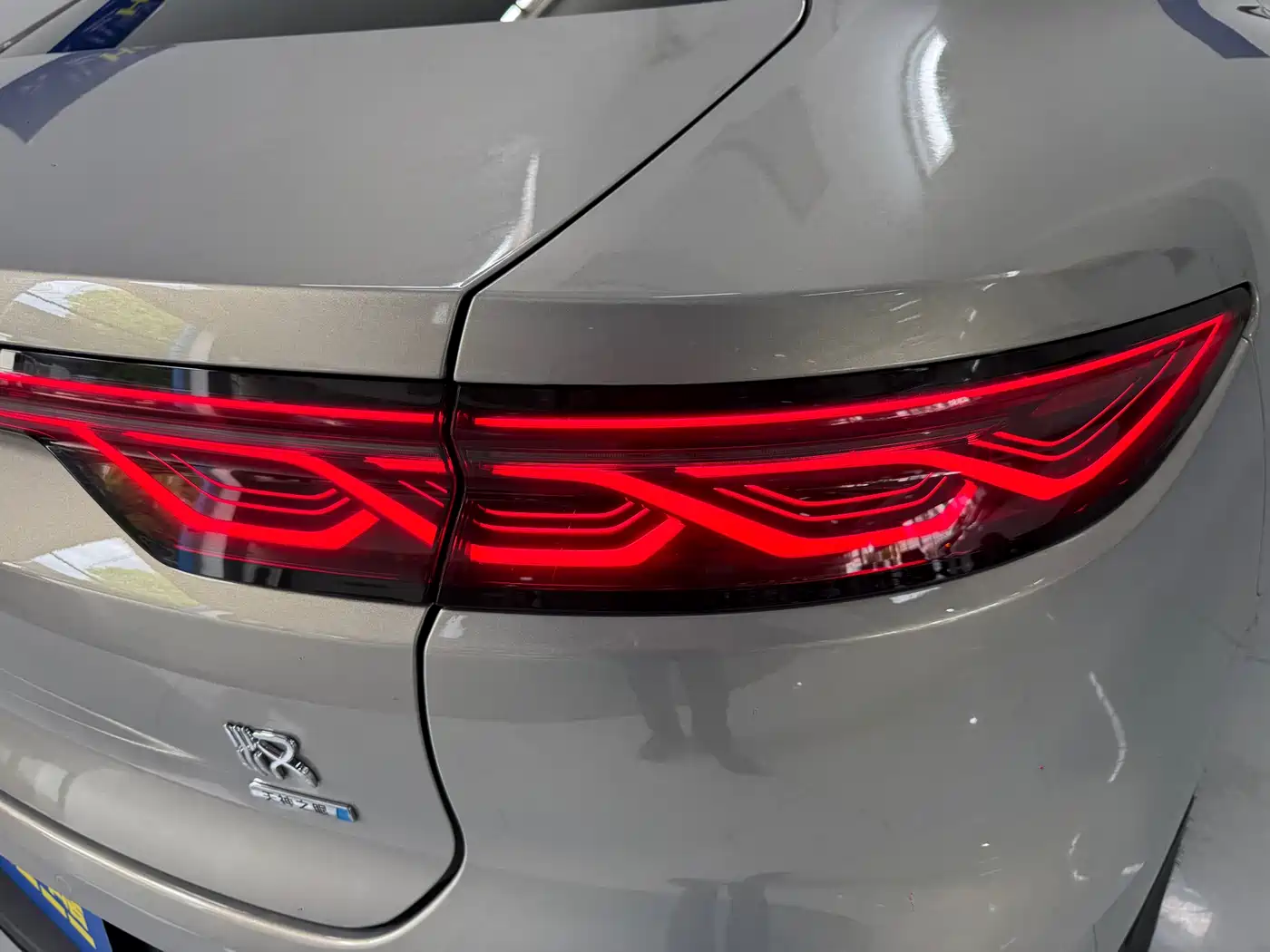 BYD HAN