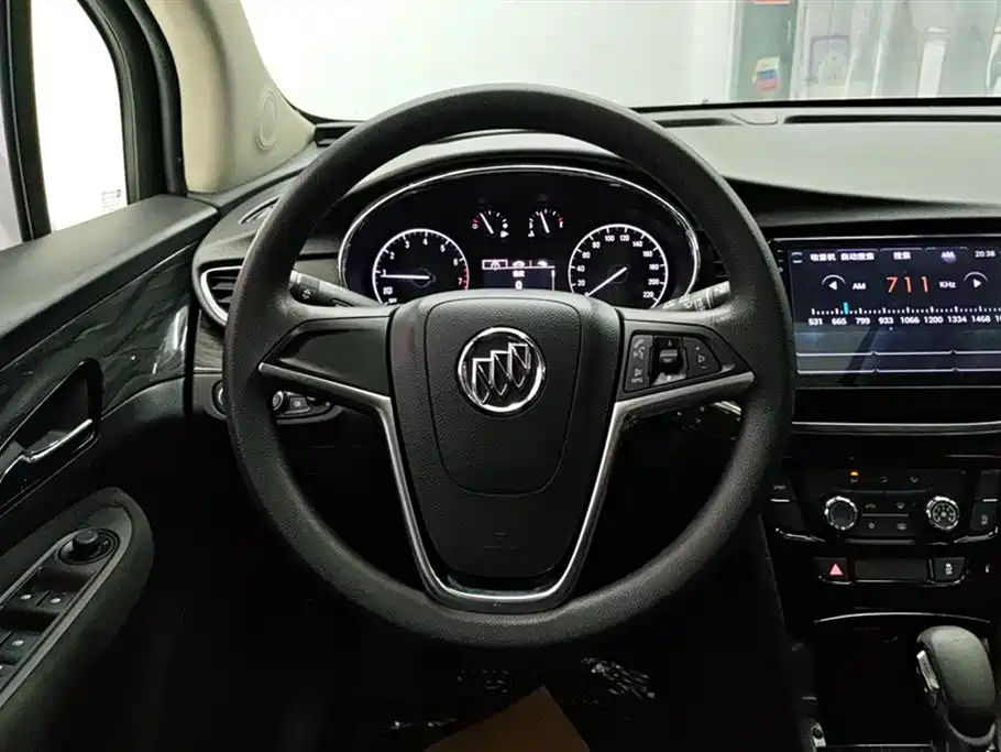 Buick Encore 2017 18T Automatic 2WD Urban Leading фото 15
