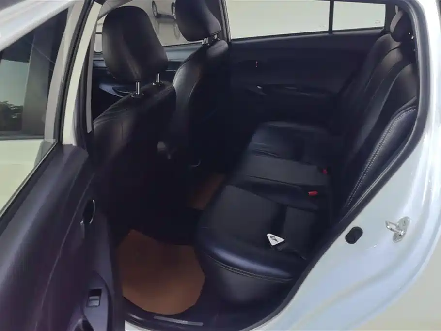 Toyota YARiS L Zhi Xuan 2019 1.5E CVT MeiDong Edition China VI фото 11