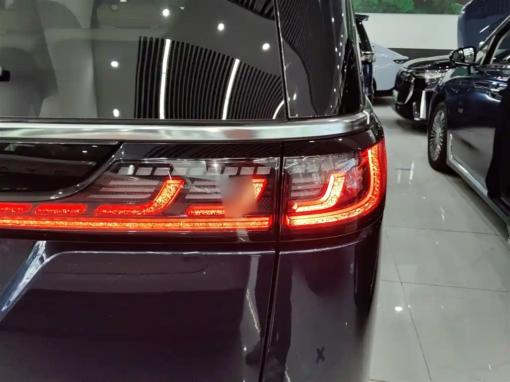 Voyah Auto Voyah Dreamer 2025 PHEV AWD Flagship Kunpeng Edition фото 8