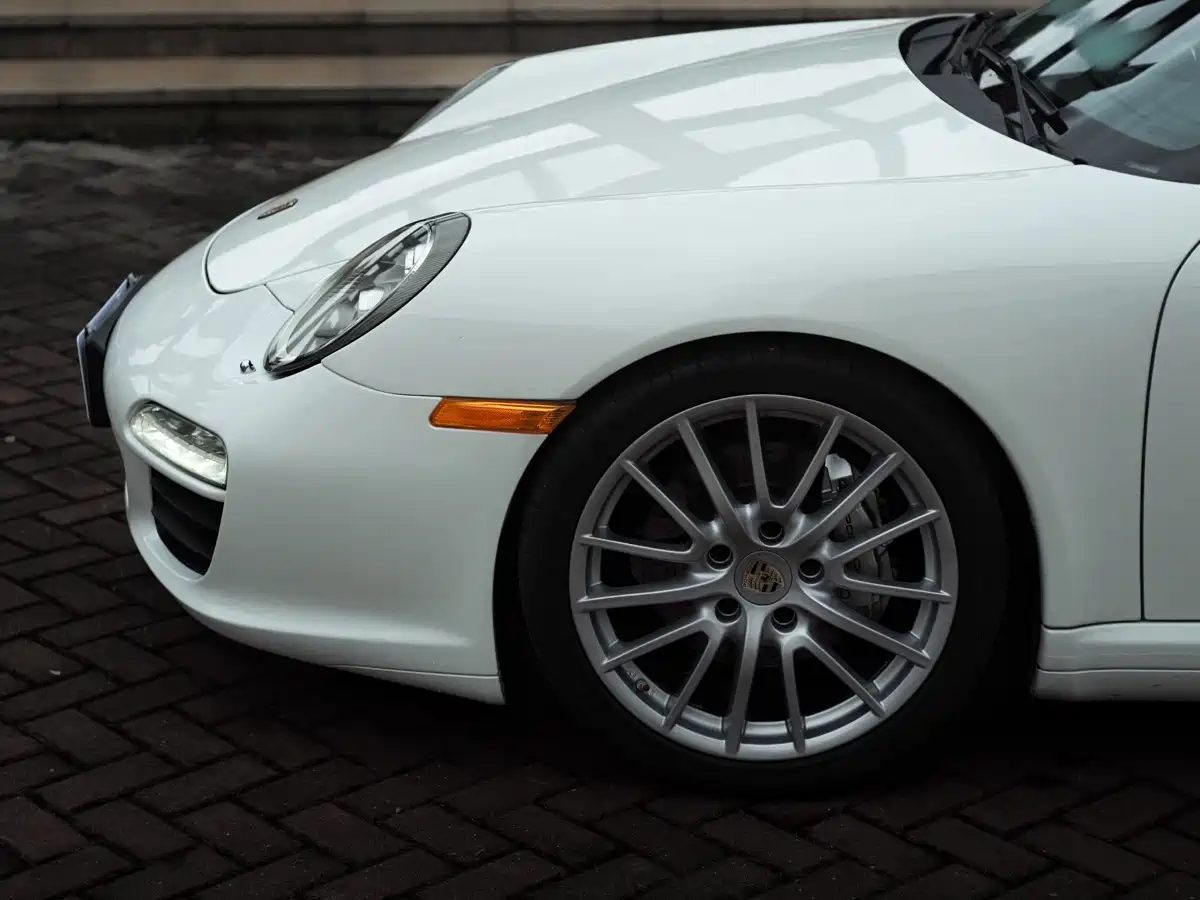 Porsche 911 2010 Carrera 4S 3.8L фото 13